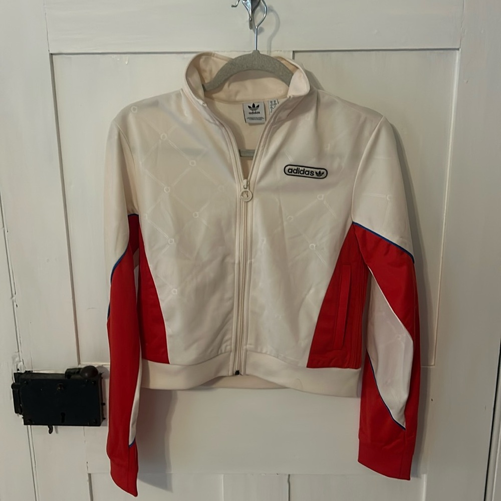Adidas zip up jacket size M